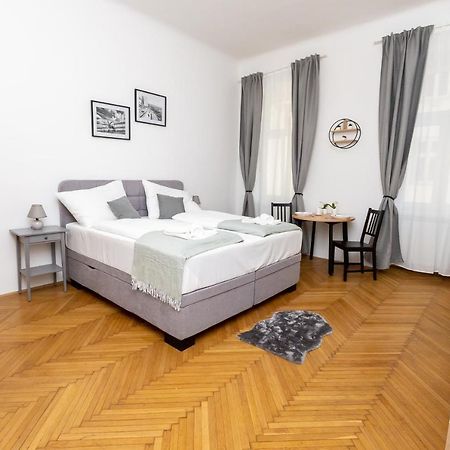 The Place, In The 7Th District Of Vienne Extérieur photo