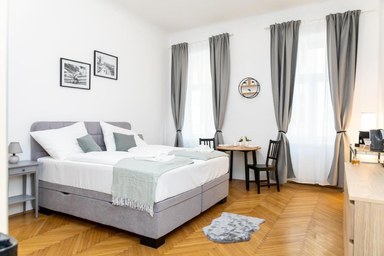 The Place, In The 7Th District Of Vienne Extérieur photo